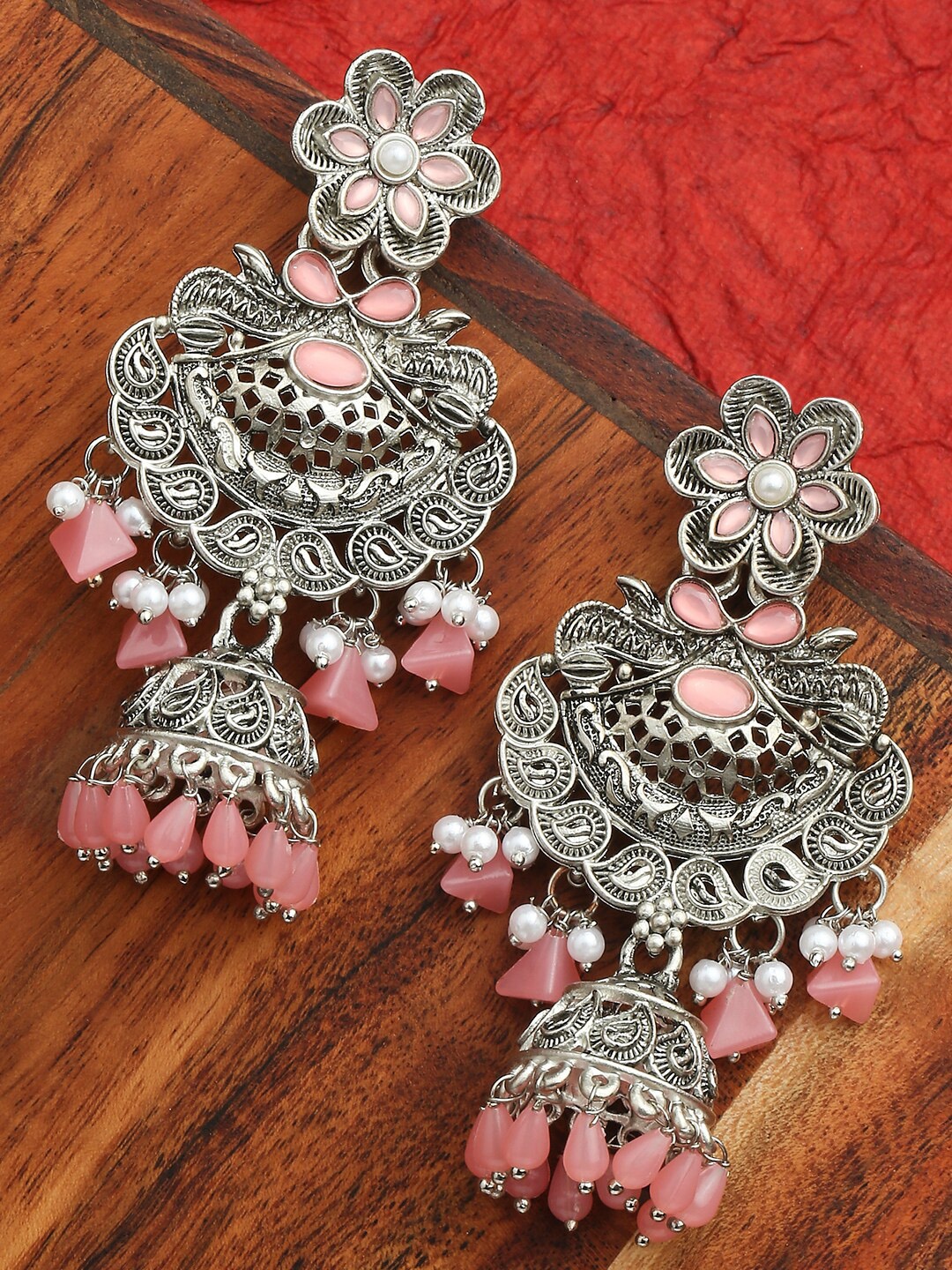 

OOMPH Silver-Toned Dome Shaped Jhumkas Earrings