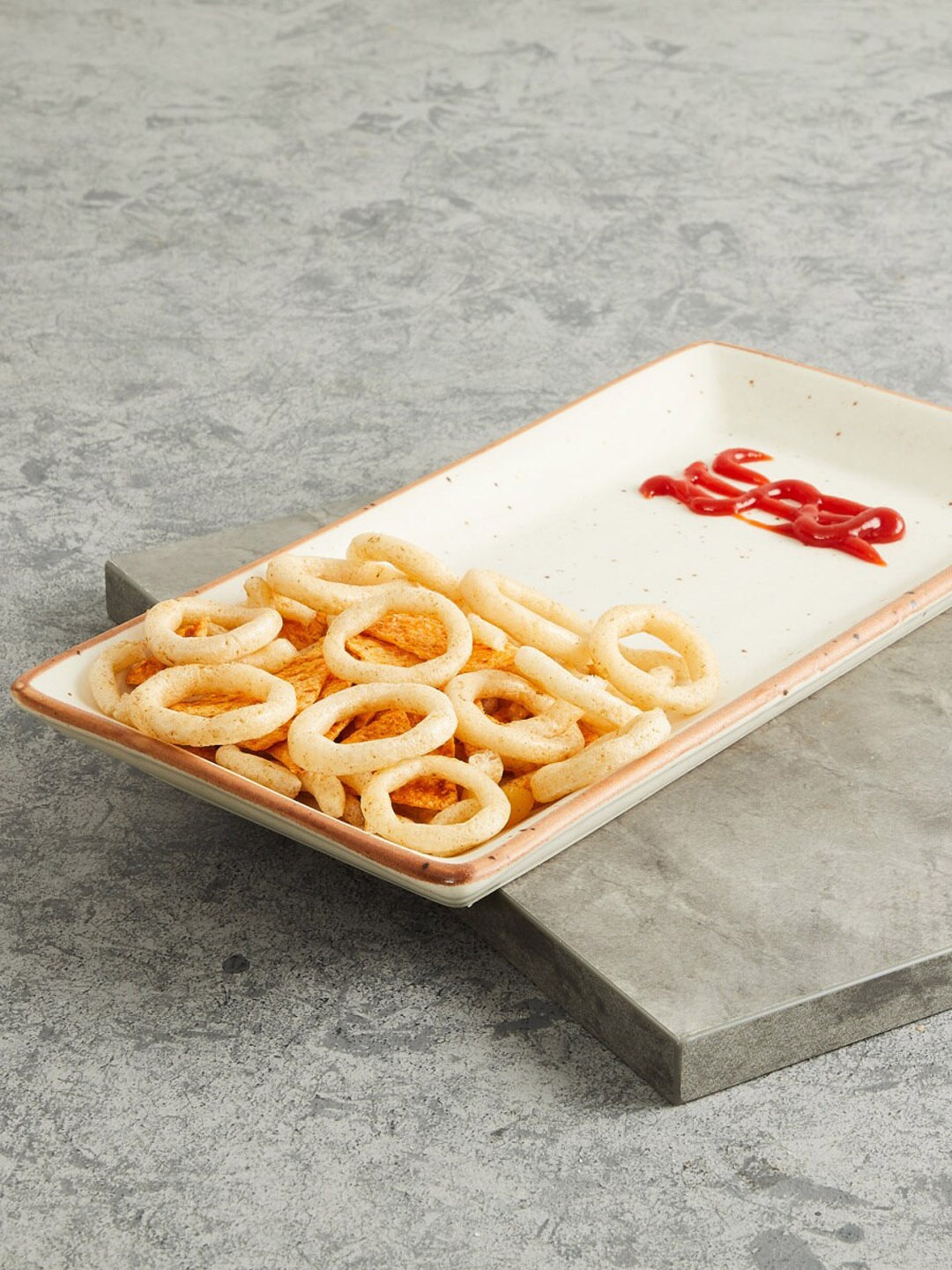 

Home Centre Off White Platter Big Stoneware