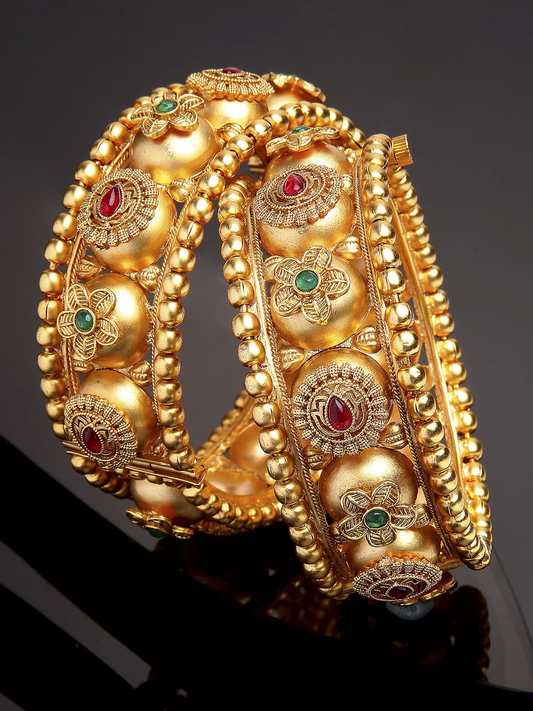 

KARATCART Set Of 2 Gold-Plated Pink & Green Kundan-Studded Jadau Bangles