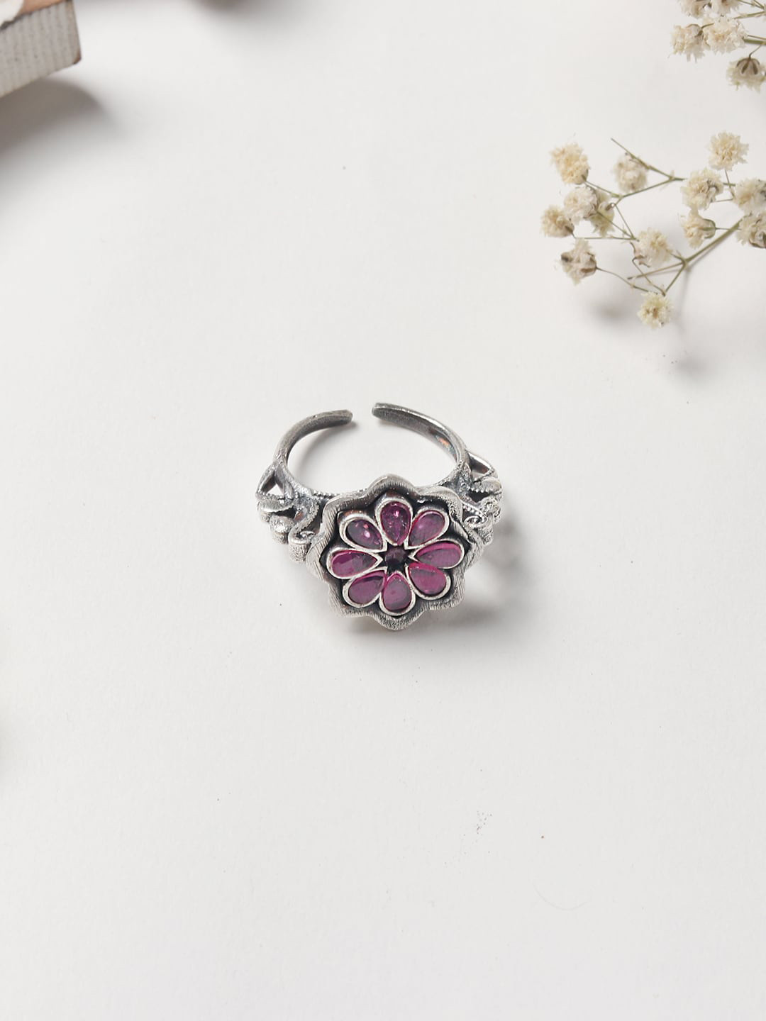 

TEEJH Oxidised Silver-Plated Pink Stone Studded Finger Ring