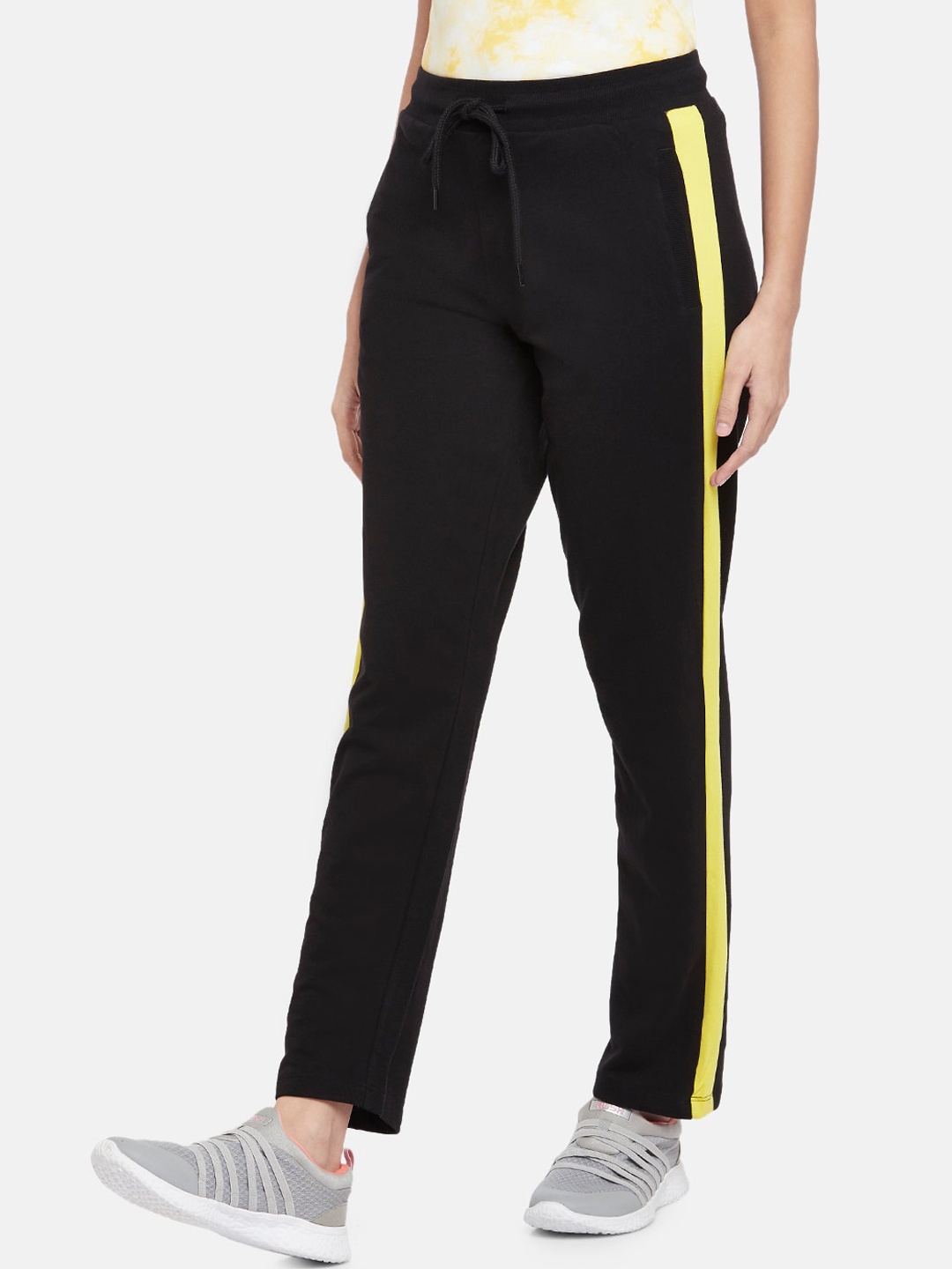 

Ajile by Pantaloons Women Black Solid Pure Cotton Track Pants with Panel