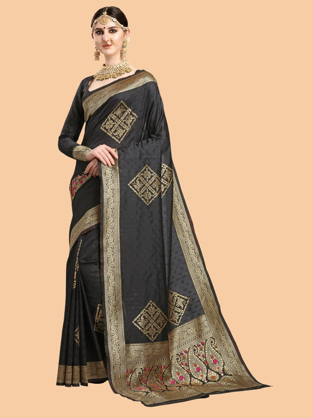 

Mitera Black & Gold-Toned Woven Design Silk Blend Paithani Saree