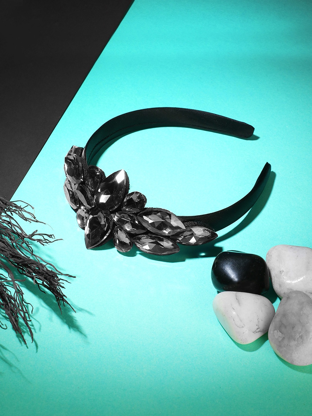 

Adwitiya Collection Women Black Embellished Hairband