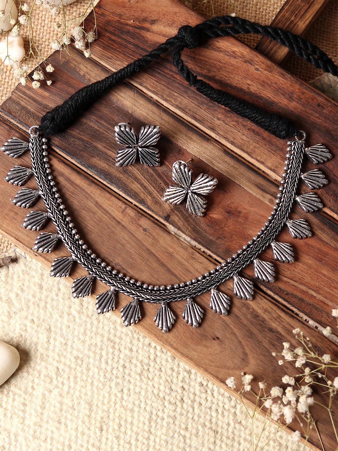 

TEEJH Oxidized Silver-Plated Aaloka Jewellery Set
