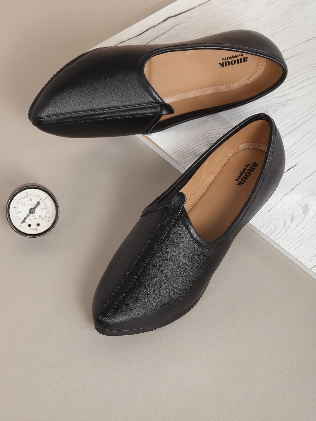 

Anouk Men Black Mojaris