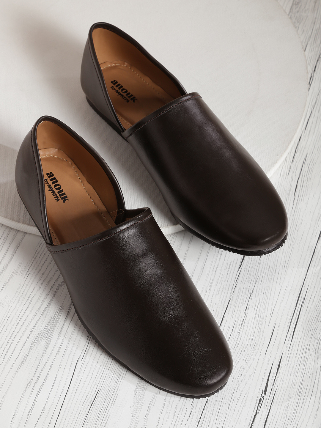 

Anouk Men Brown Shoe Style Mojaris