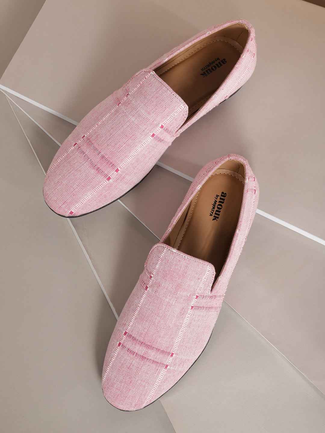 

Anouk Men Pink Textured Loafers