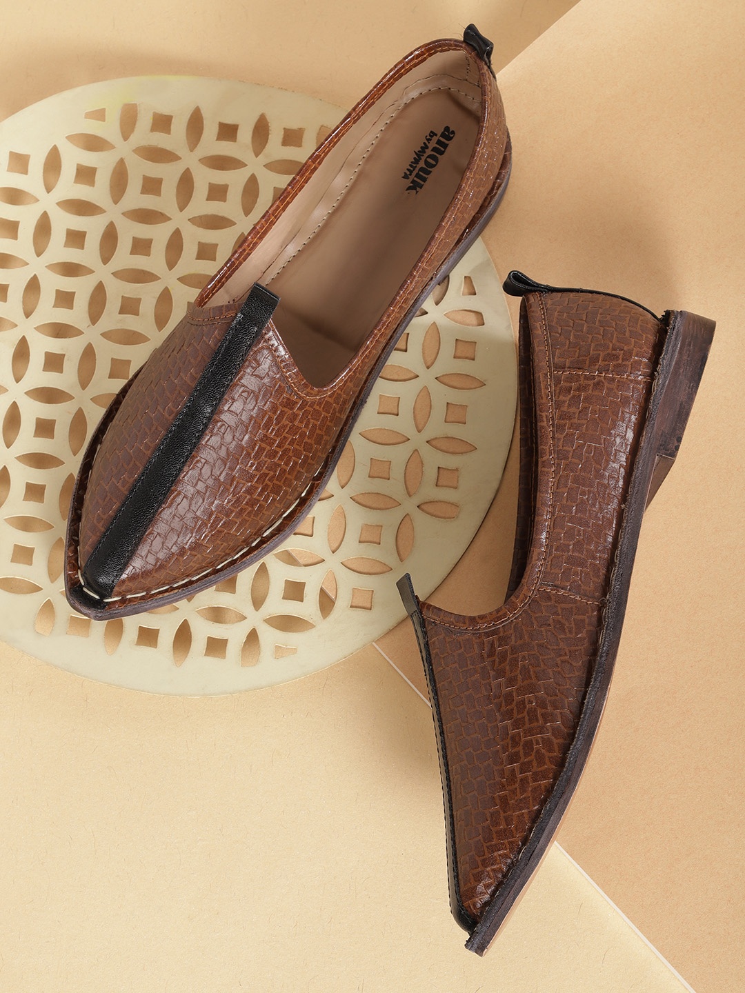

Anouk Men Brown Textured Mojaris