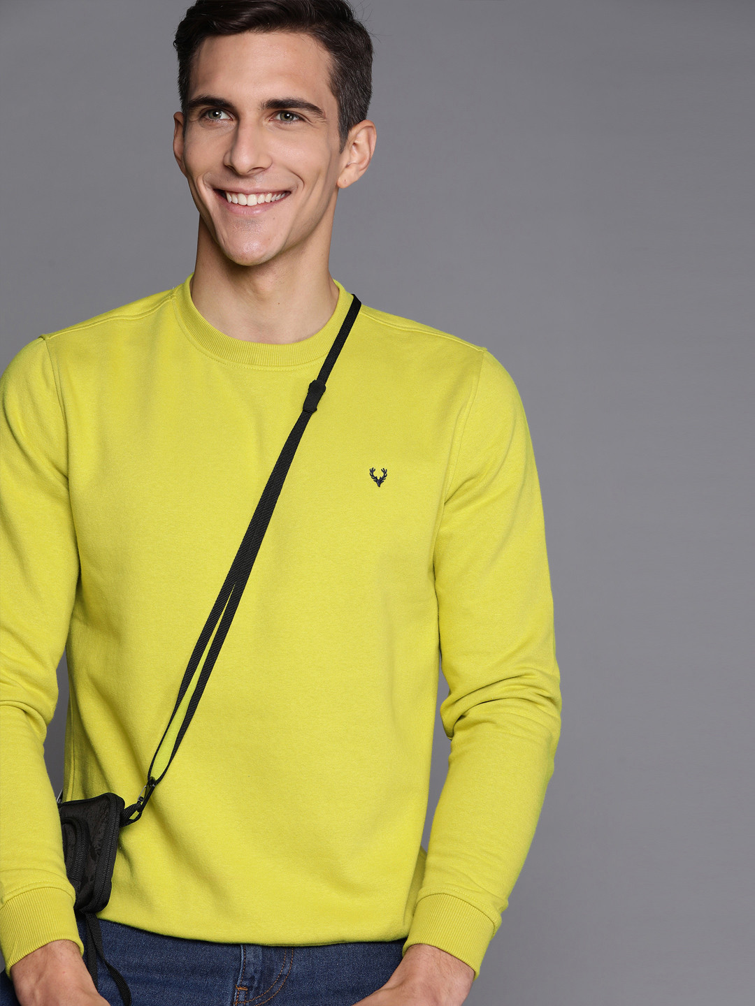 

Allen Solly Men Lime Green Solid Sweatshirt