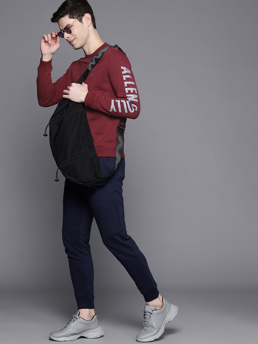 

Allen Solly Men Maroon Solid Sweatshirt