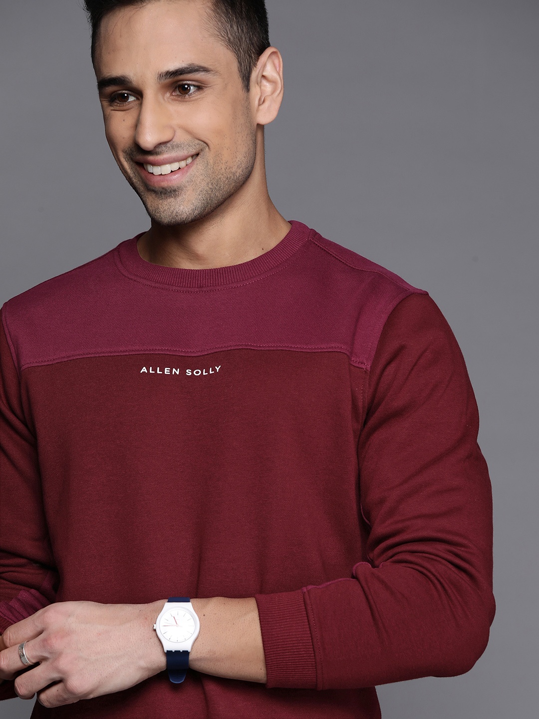 

Allen Solly Men Maroon Solid Sweatshirt