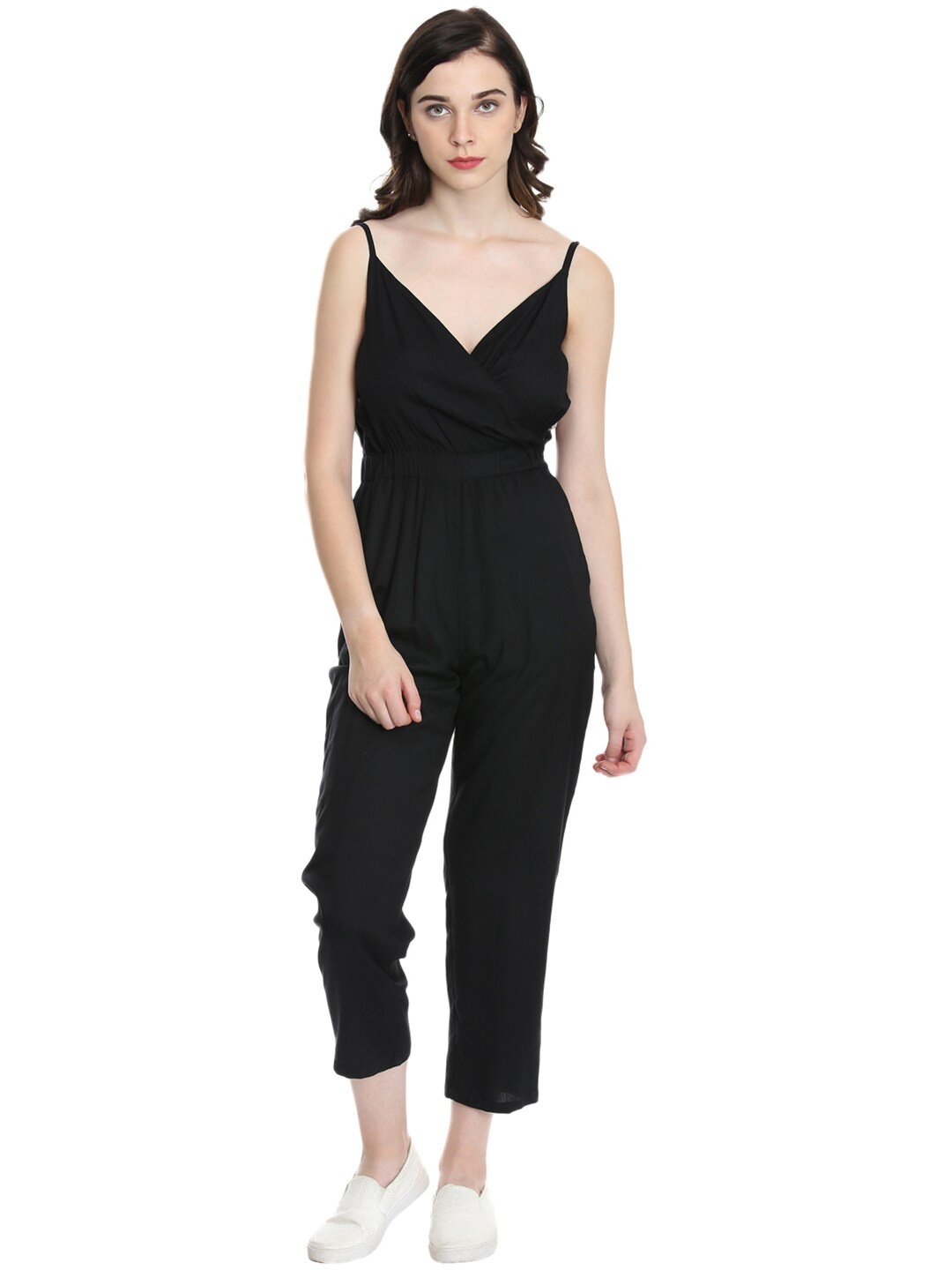 

DODO & MOA Women BlackSolid V-neck Basic Jumpsuit, Black