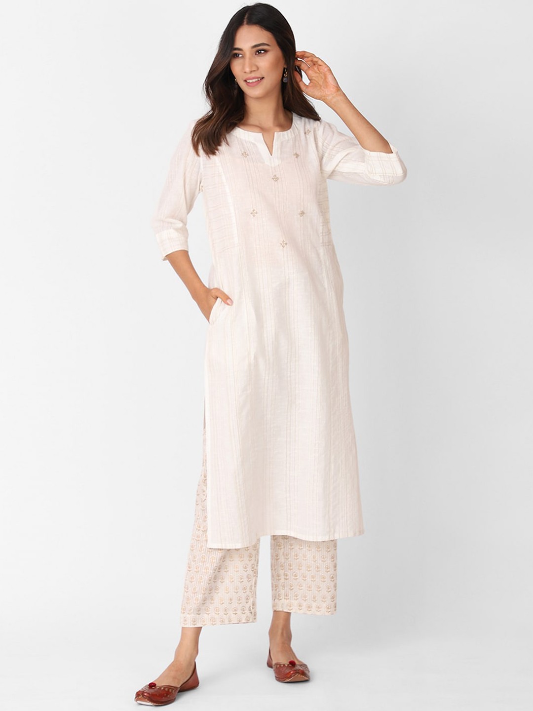 

Fabindia Women Beige & White Floral Printed Regular Pure Cotton Kurta With Palazzos