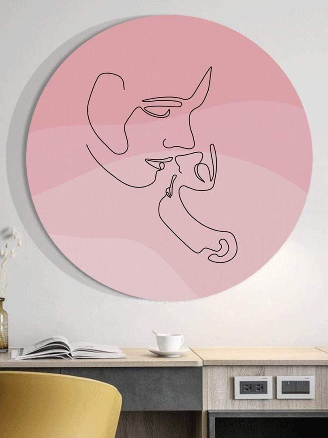 

THE ARTMENT Pink A Lover's Kiss Canvas - Medium