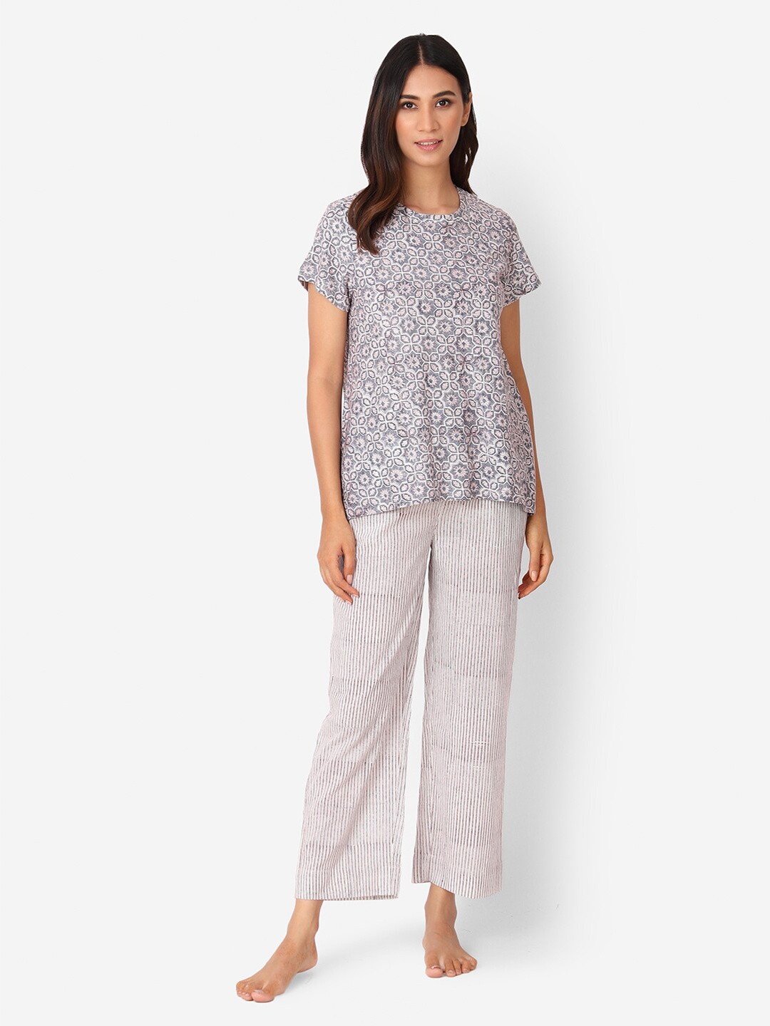 

Fabindia Women Grey & White Pure Cotton Printed Top with Pyjamas