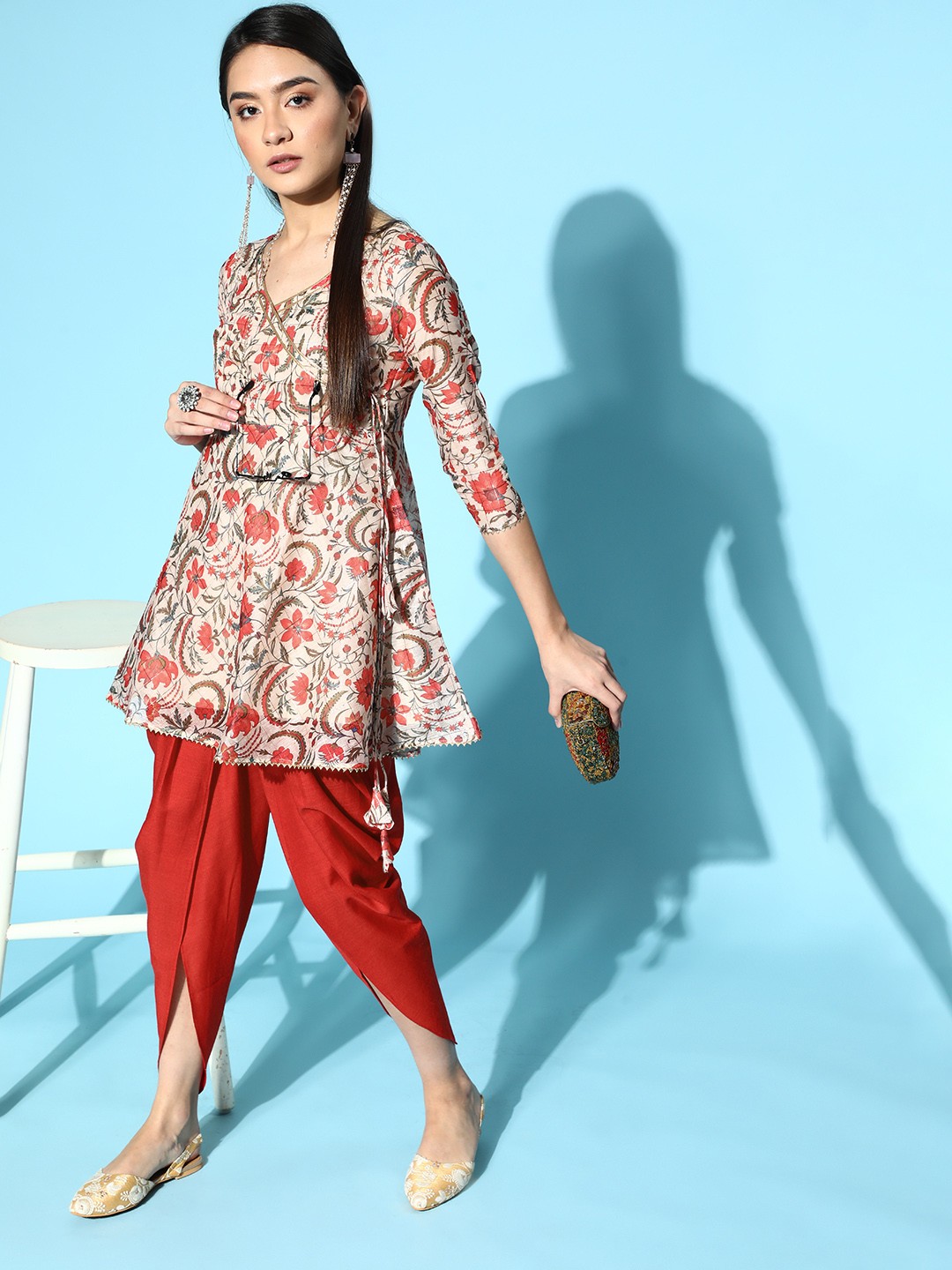 

Inddus Floral Chanderi Cotton Kurta Set, Cream