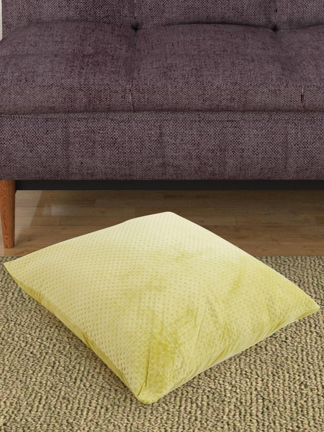 

Home Centre Green Square Cushion Covers