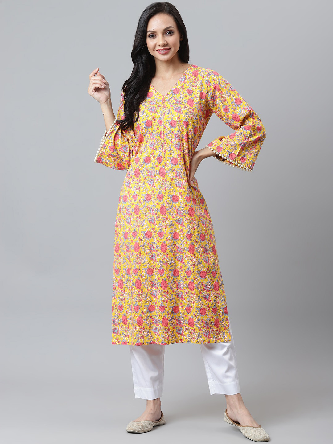 

maaisarah Women Yellow Floral Printed Regular Beads and Stones Pure Cotton Kurta with Trousers