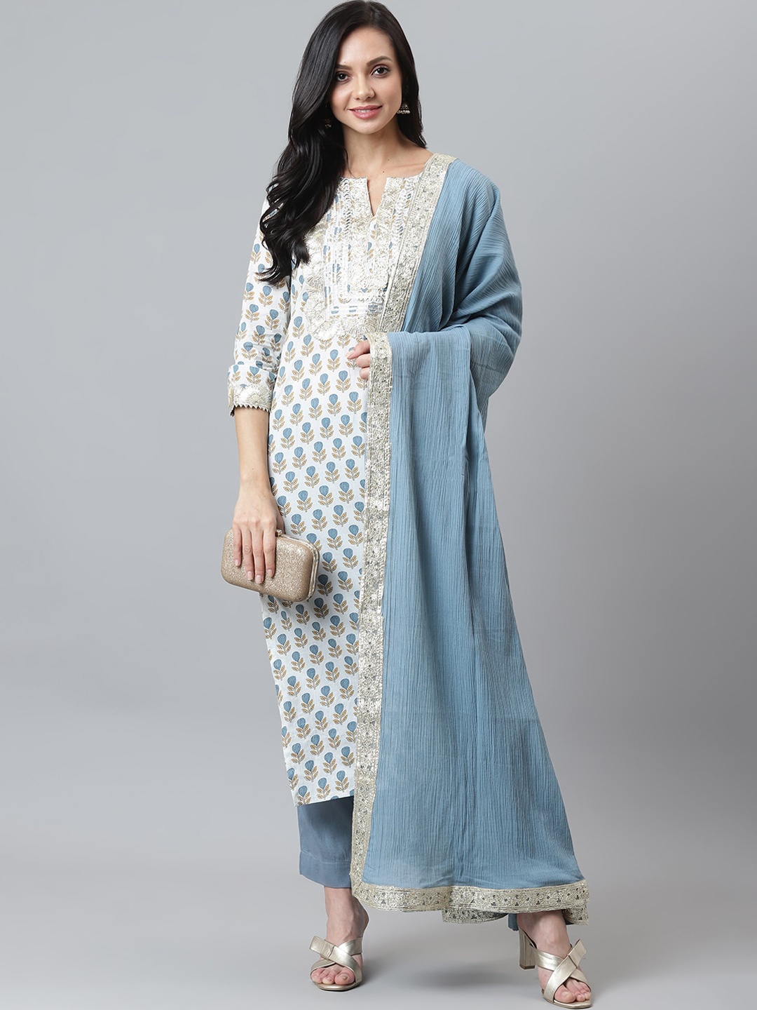

maaisarah Women Blue Ethnic Motifs Printed Regular Gotta Patti Pure Cotton Kurta Set