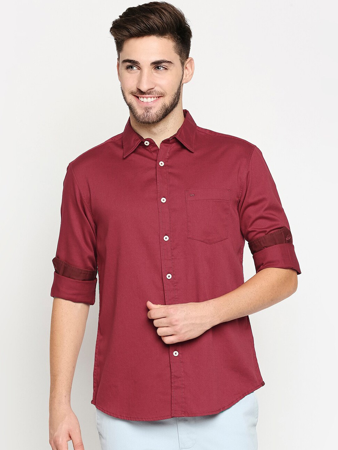 

Basics Men Red Slim Fit Opaque Cotton Casual Shirt