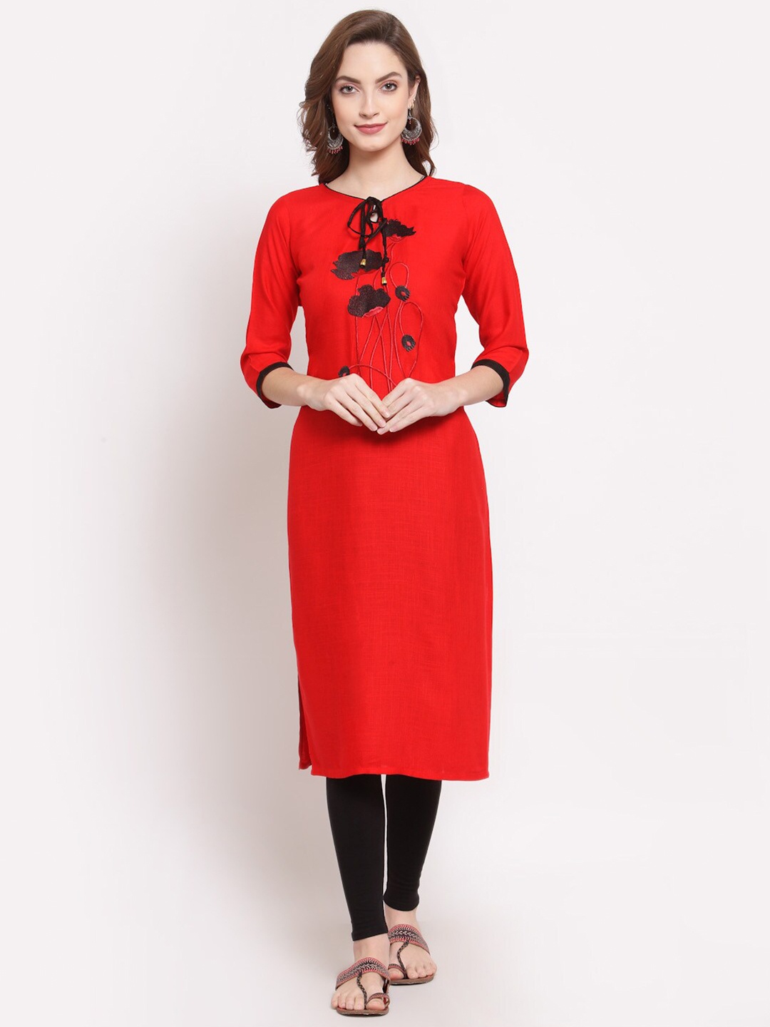 

SERONA FABRICS Floral Embroidered Kurta, Red