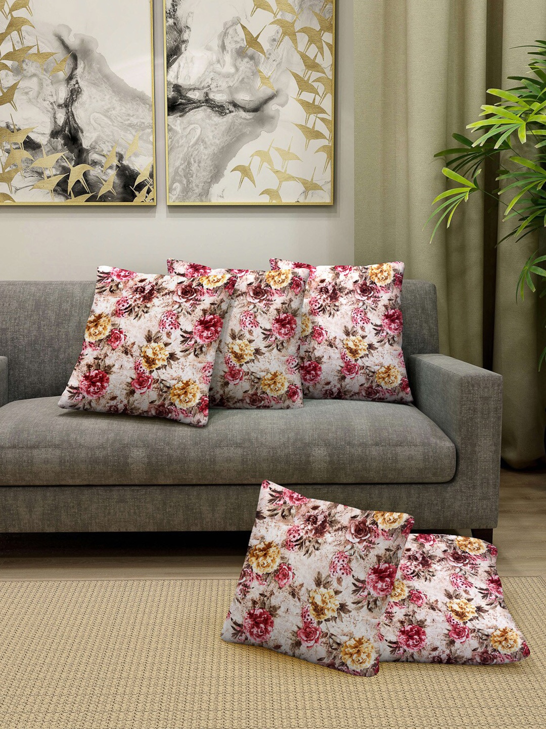 

Arrabi Pink & White Set of 5 Floral Square Cushion Covers