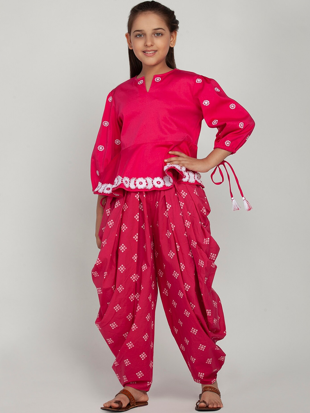 

BLANC9 Girls Pink Ethnic Motifs Embroidered Regular Pure Cotton Kurti with Patiala