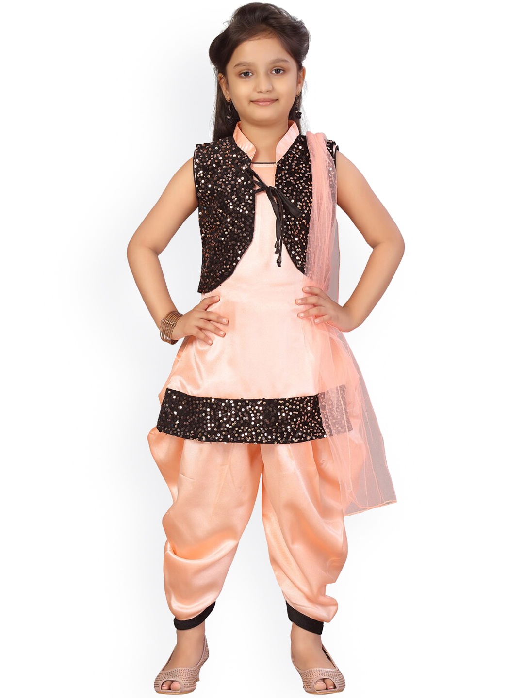 

Aarika Girls Peach-Coloured Regular Sequinned Pure Silk Kurti with Patiala & With Dupatta