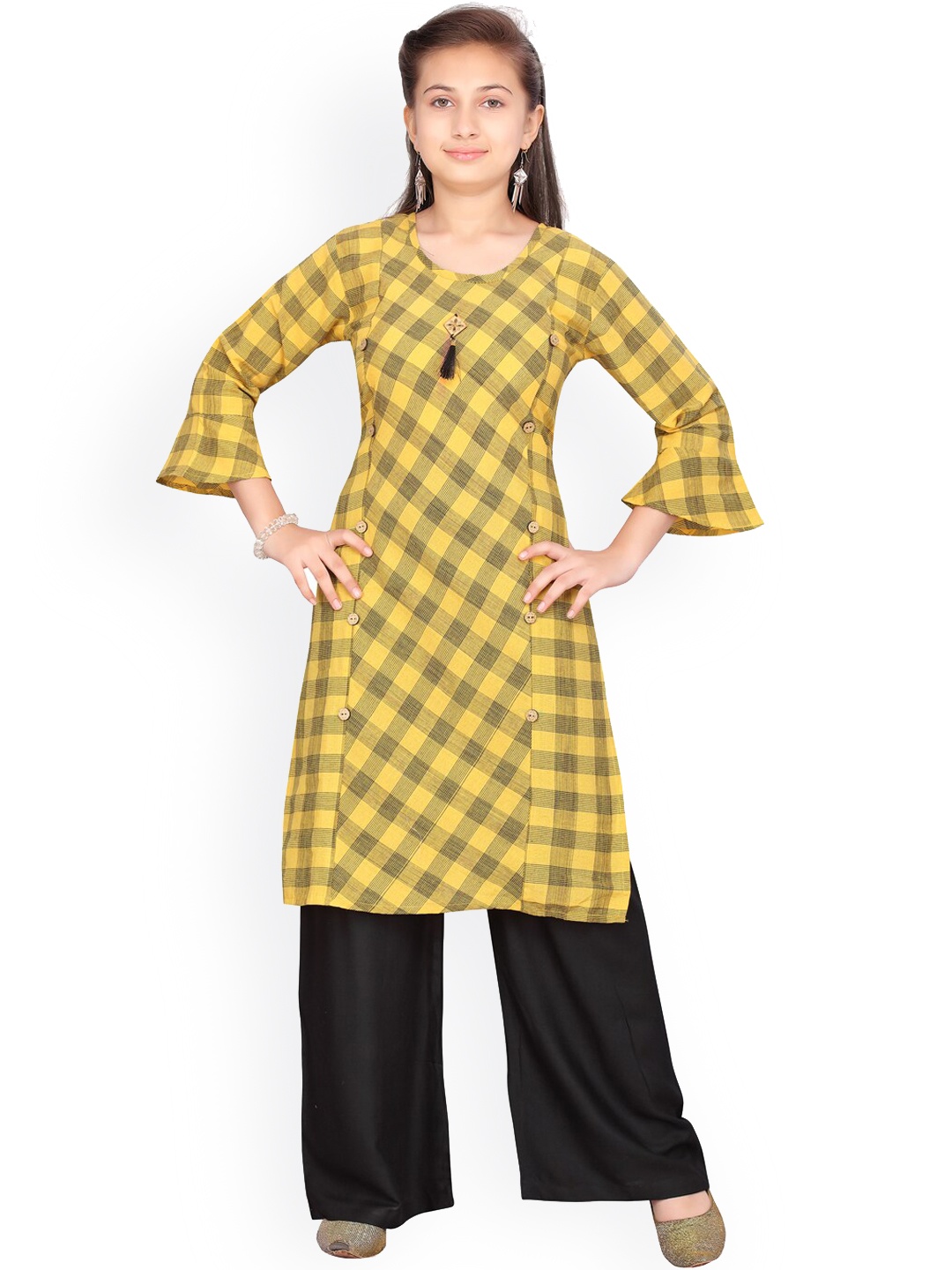 

Aarika Girls Yellow Regular Pure Cotton Kurta with Palazzos