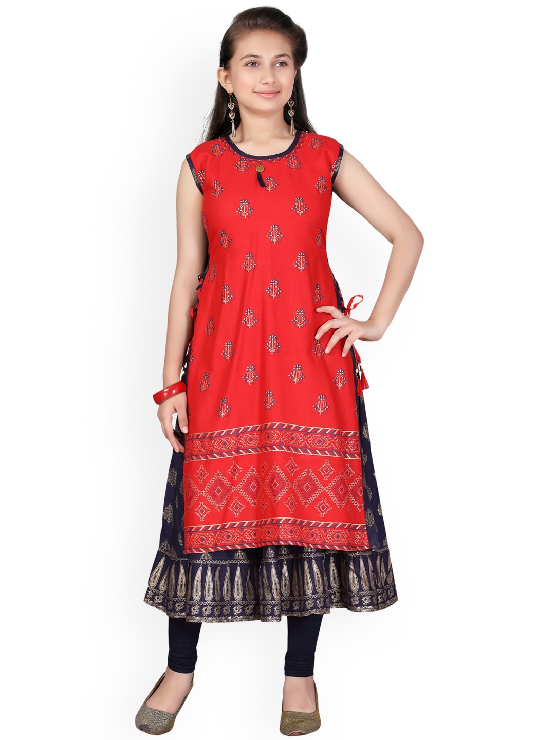

Aarika Girls Red Ethnic Motifs Printed Gotta Patti Anarkali Kurta