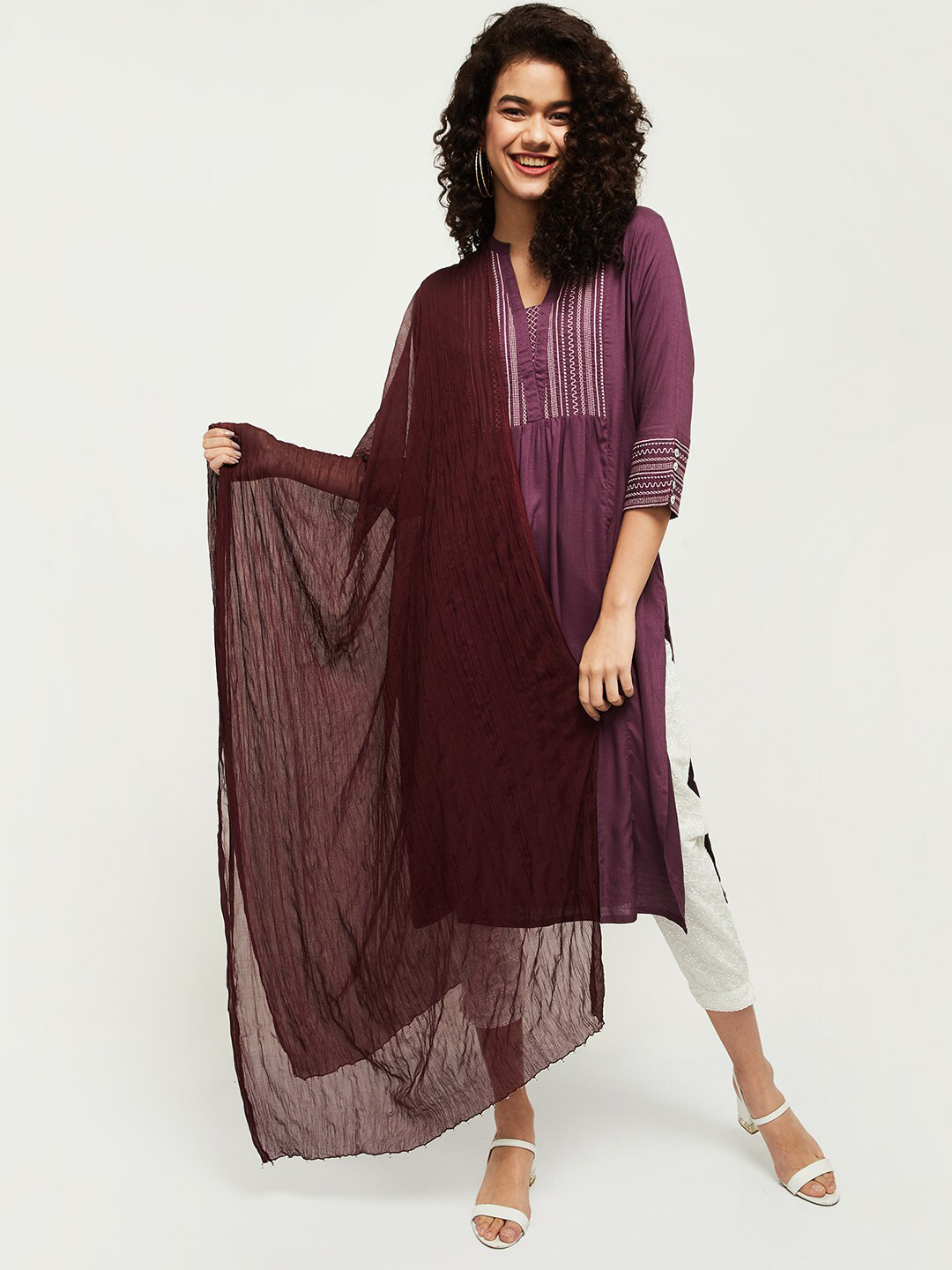 

max Maroon Dupatta