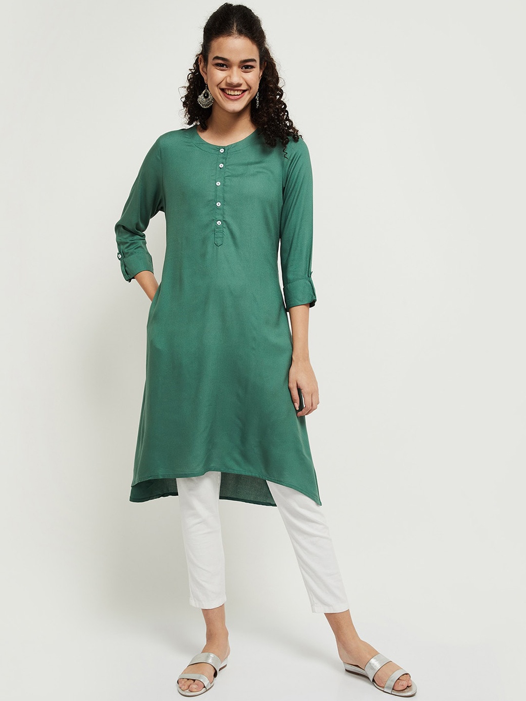 

max Women Green Solid Kurta