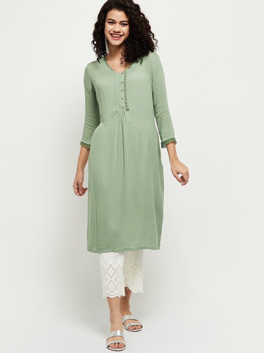 

max Women Green Embroidered Kurta