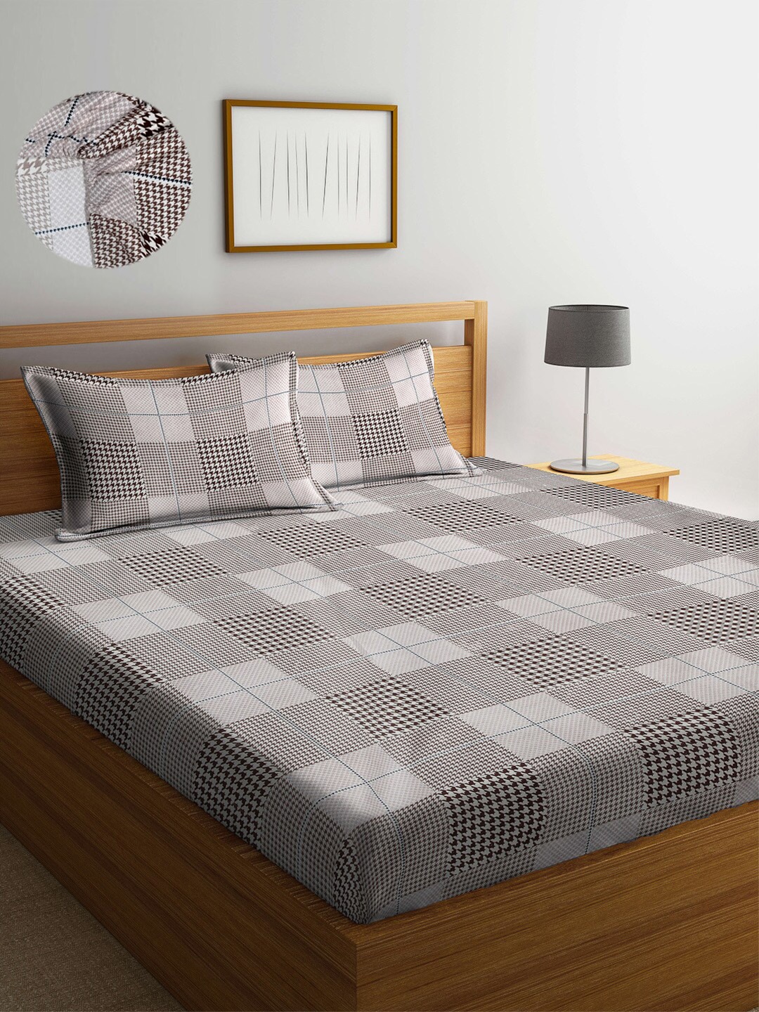 

Arrabi Grey & Black Geometric 300 TC King Bedsheet with 2 Pillow Covers