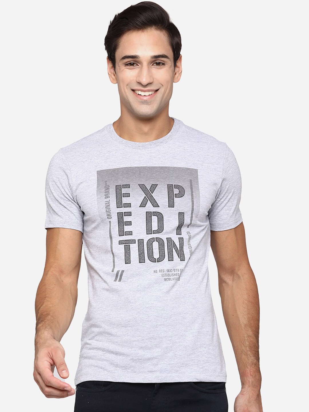 

Greenfibre Men Grey Typography Printed Slim Fit T-shirt