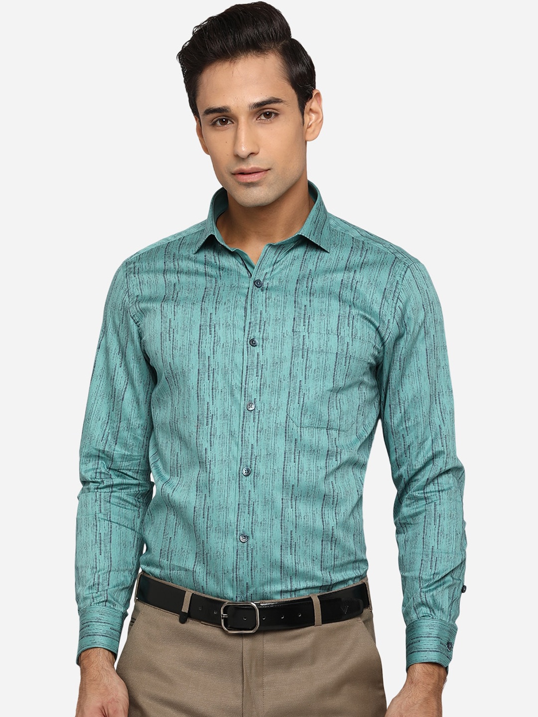 

Greenfibre Men Green Classic Slim Fit Opaque Formal Shirt