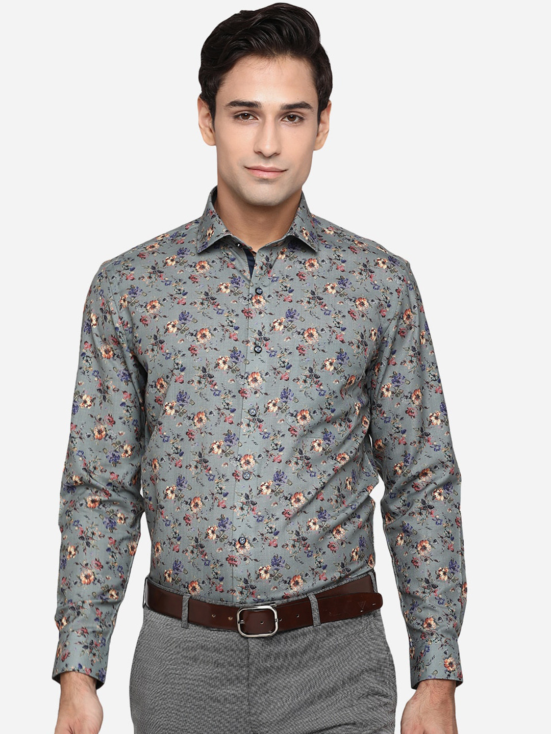 

Greenfibre Men Green Classic Slim Fit Floral Opaque Printed Formal Shirt