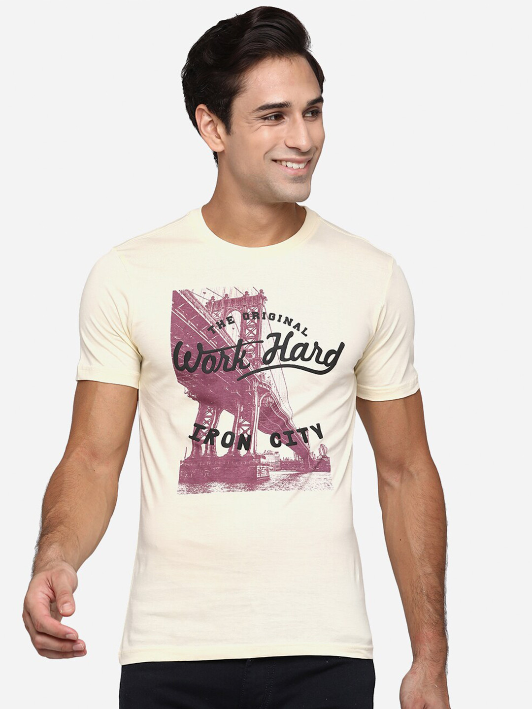 

Greenfibre Men Cream-Coloured Graphic Printed Slim Fit T-shirt