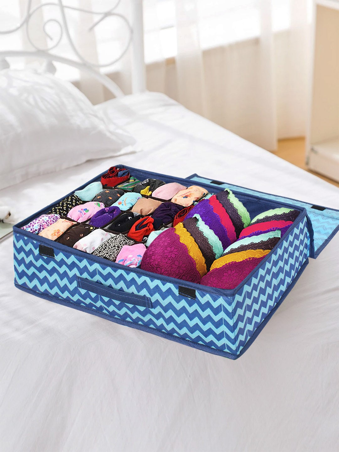 

prettykrafts Blue Wardrobe Organizer