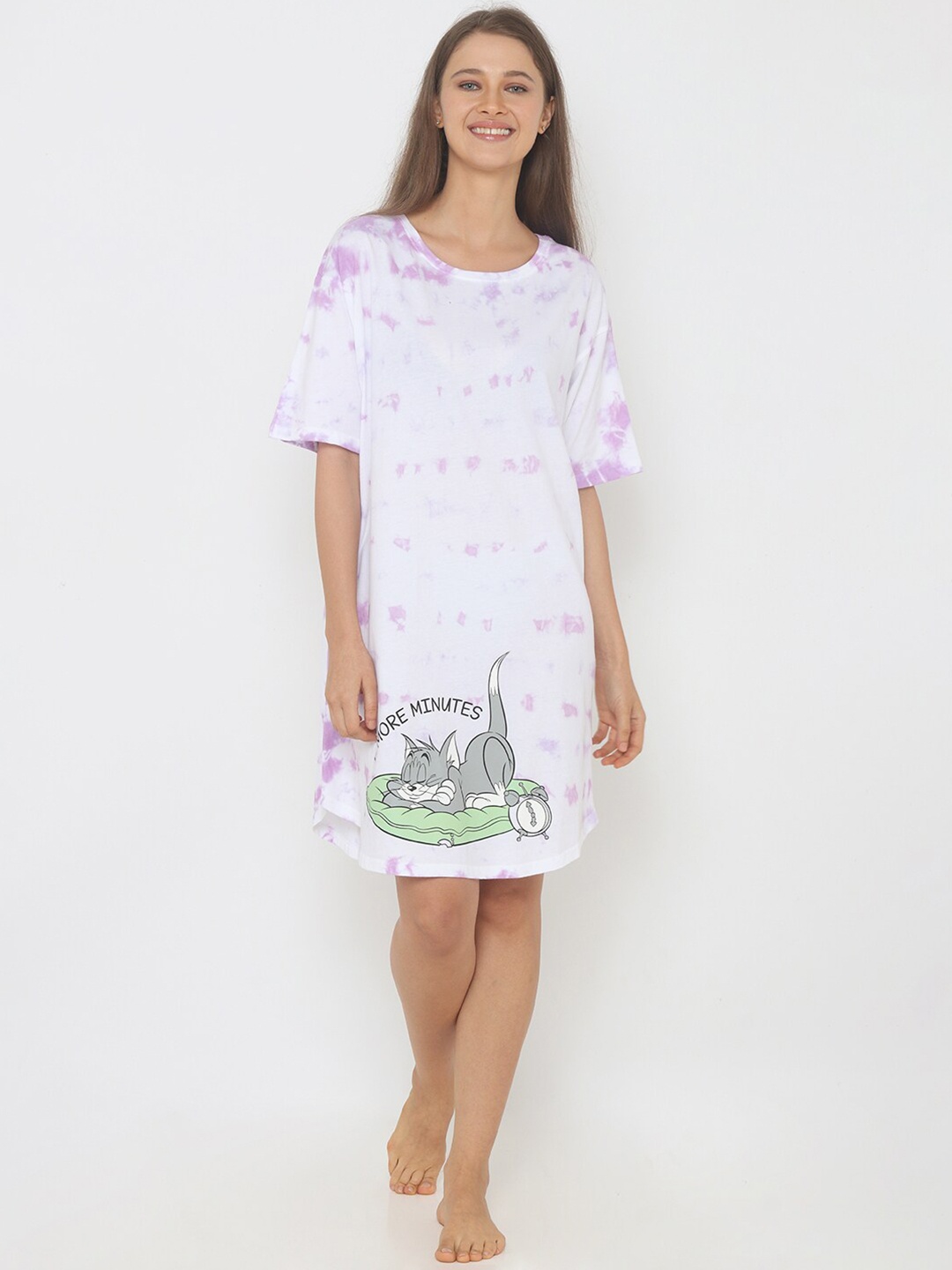 

Smugglerz White & Purple Tom & Jerry Printed Nightdress