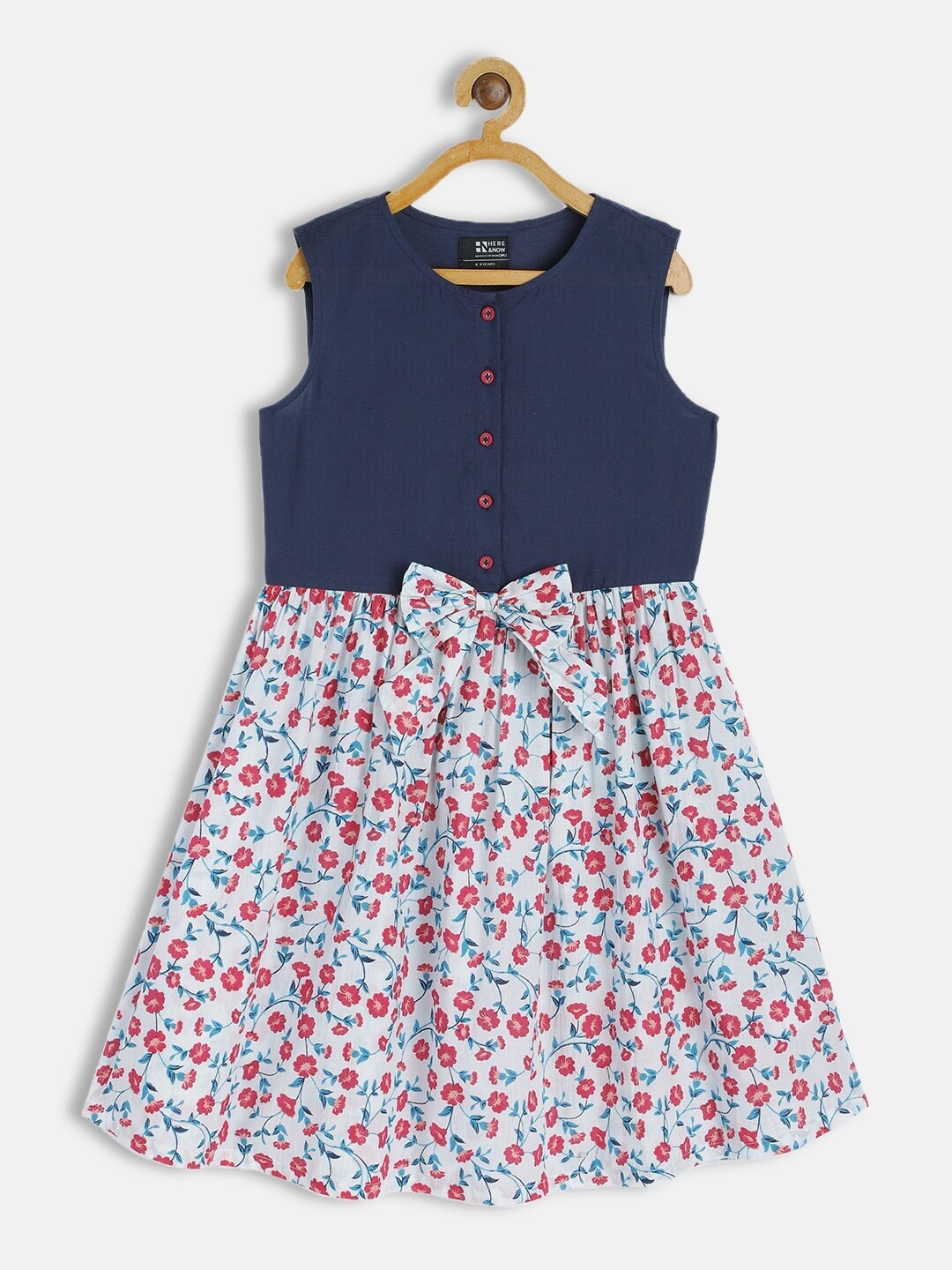 

HERE&NOW Girls Blue & White Printed Pure Cotton Fit & Flare Dress