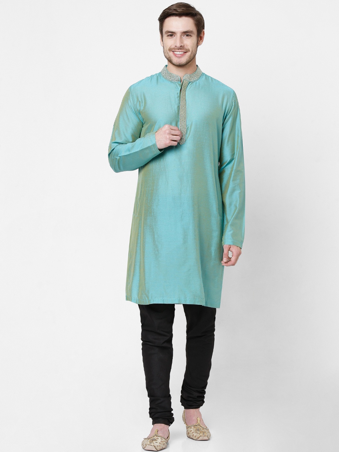 

SALWAR STUDIO Men Blue Thread Work Kurta