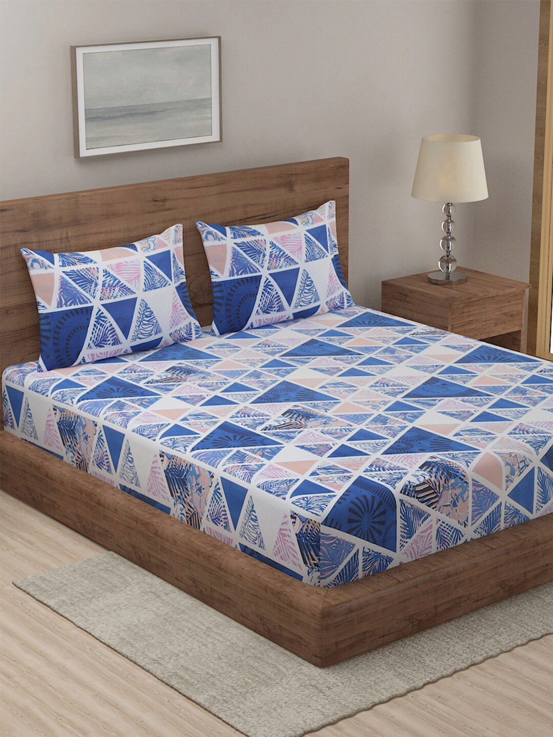 

Niamh by Tag 7 Blue & White Geometric 144 TC King Bedsheet with 2 Pillow Covers