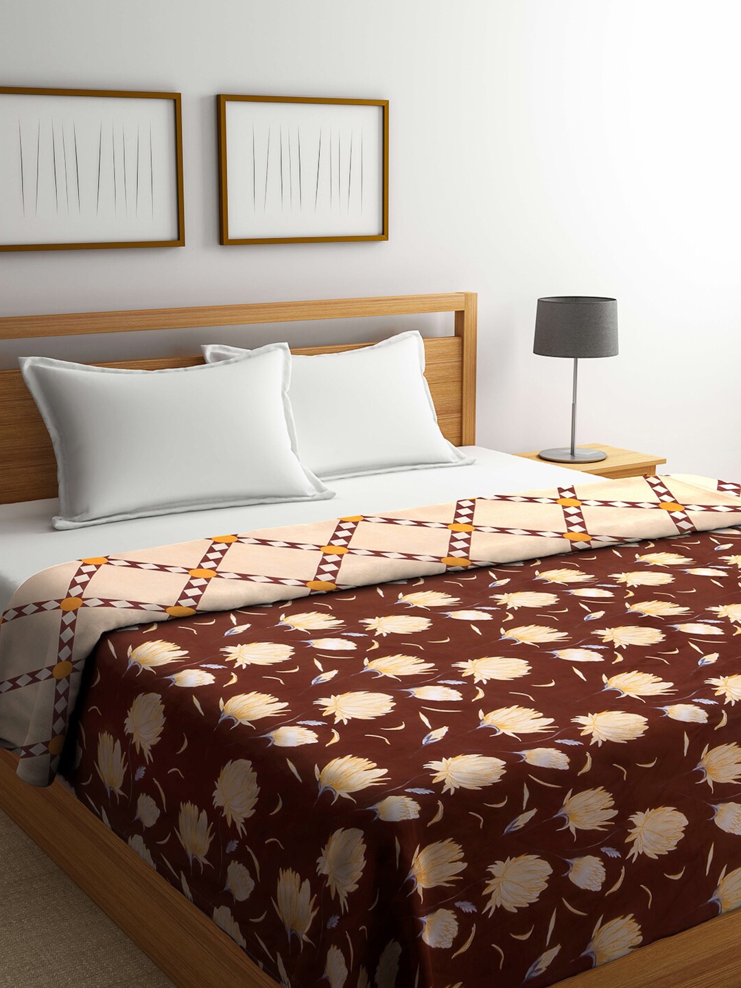 

KLOTTHE Brown & Peach-Coloured Floral Printed Cotton AC Room 354 GSM Double Bed Comforter