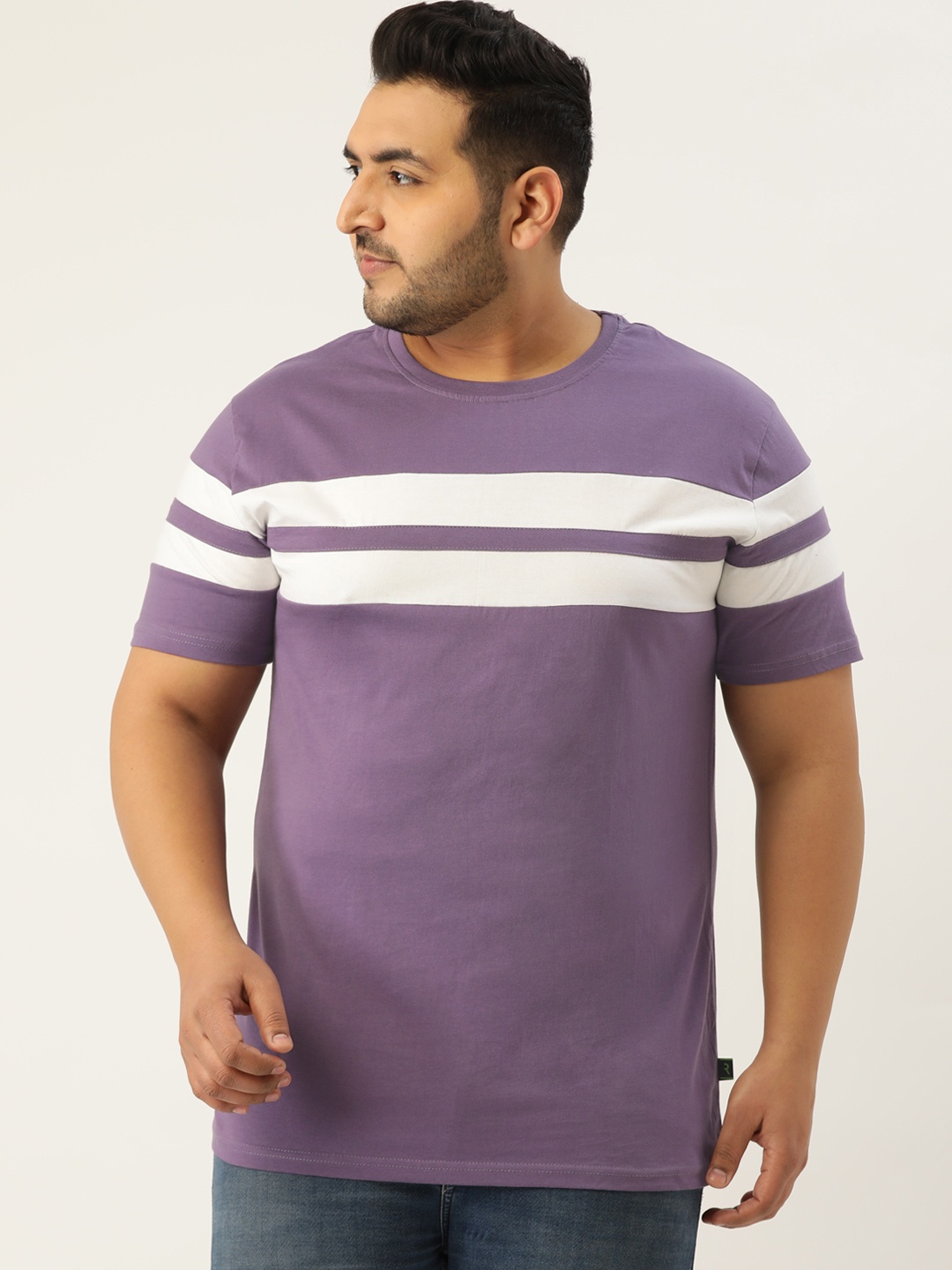 

Rodzen Plus Size Men Purple & White Colourblocked T-shirt