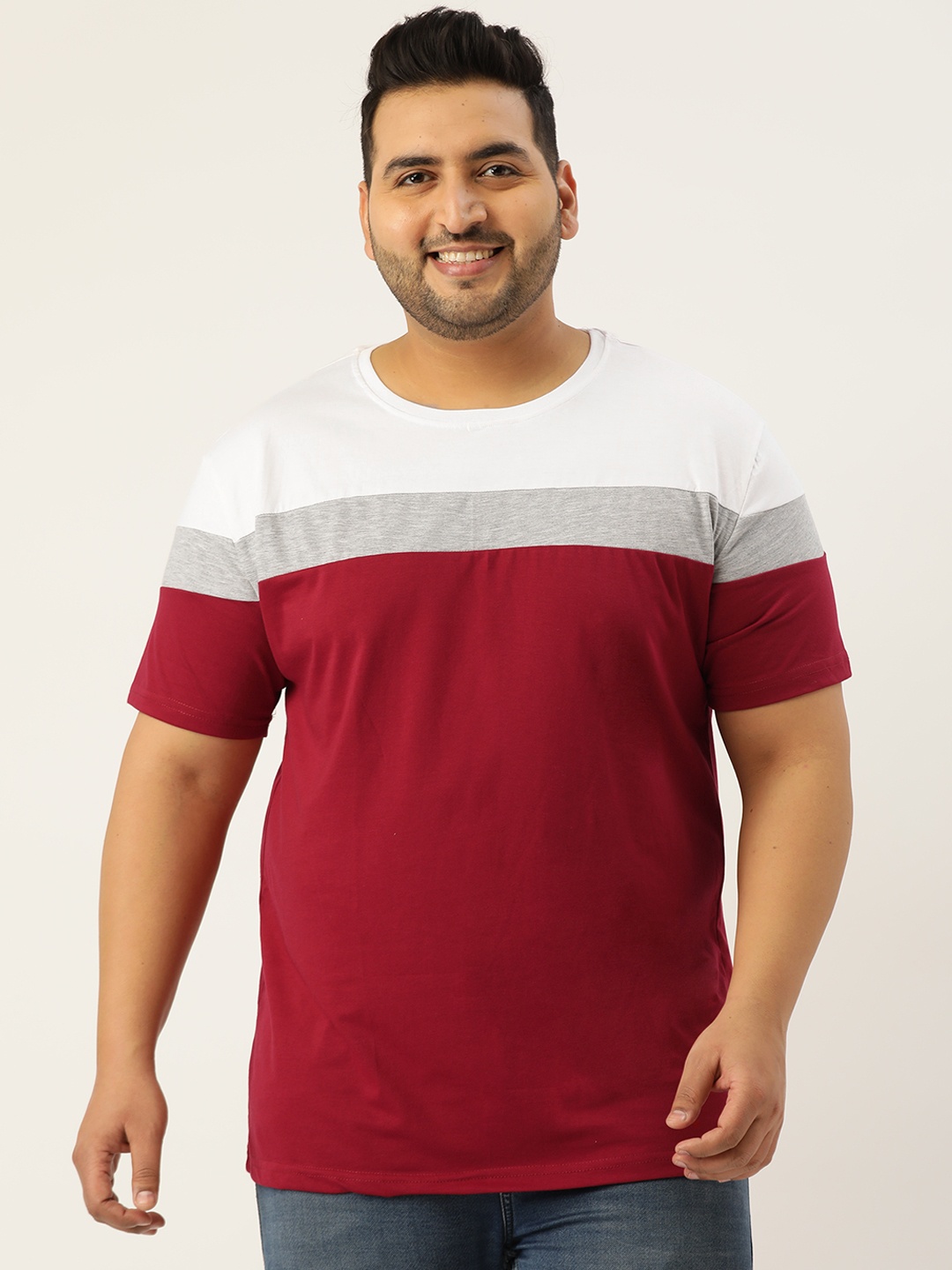 

Rodzen Plus Size Men Maroon & White Colourblocked T-shirt