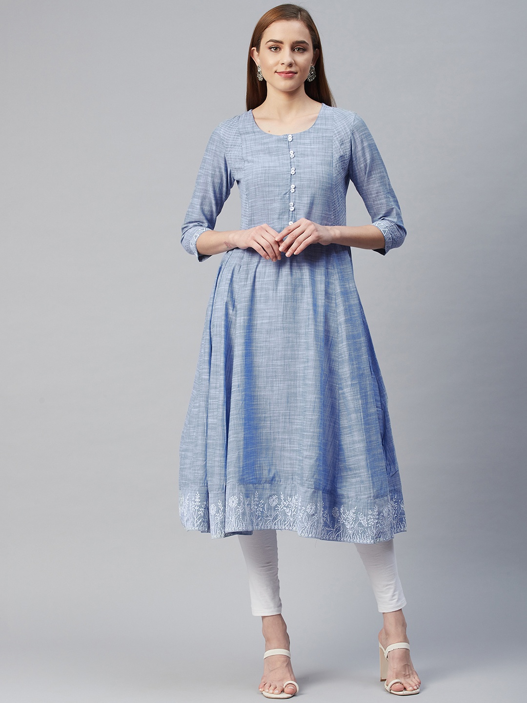

Rangriti Women Blue Cotton Kurta
