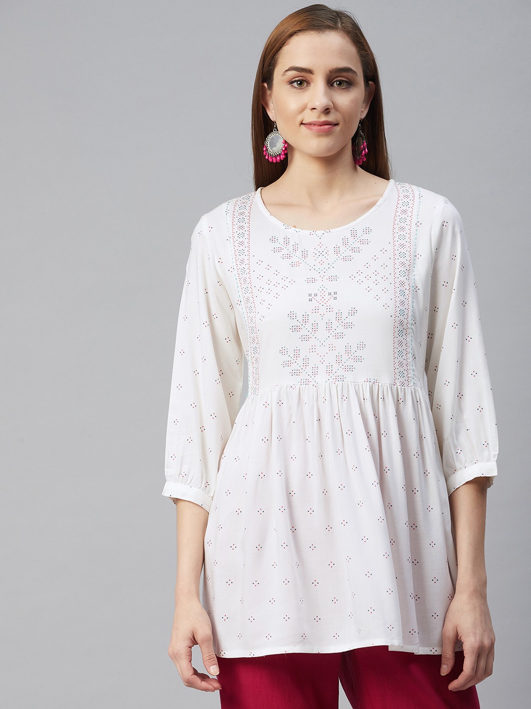 

Rangriti Off White Ethnic Motifs Printed Kurti