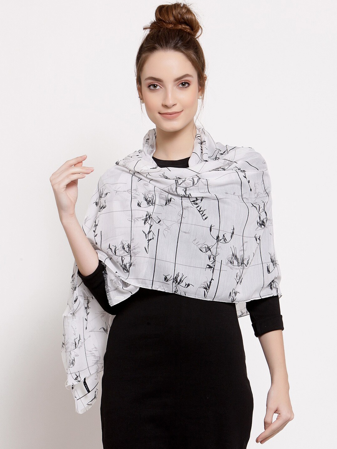 

J Style Women White & Black Abstract Printed Cotton Stole