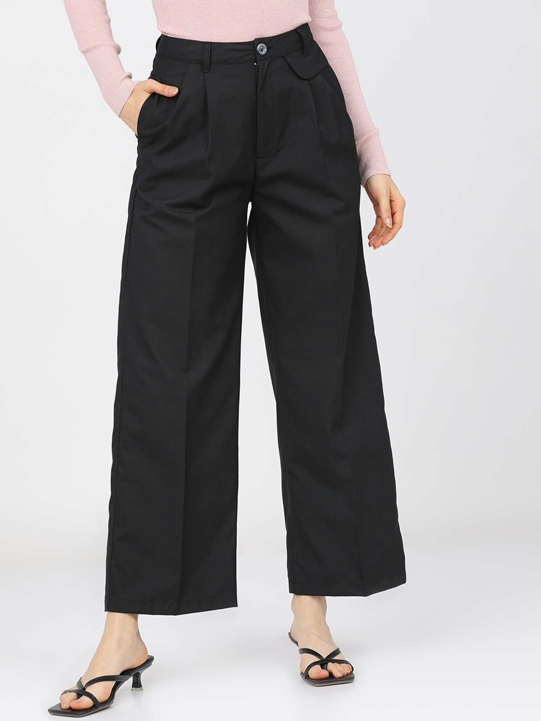 

CHIC BY TOKYO TALKIES Women Black Straight Fit Easy Wash Pleated Parallel Trousers